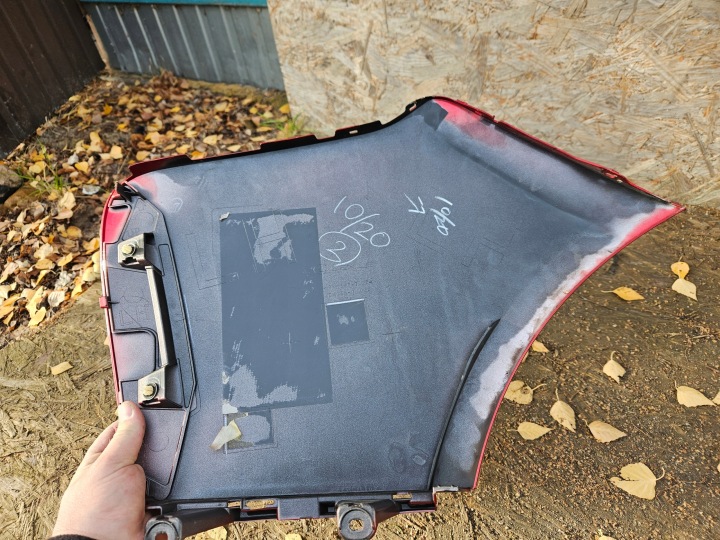 LEXUS LC500 PROTECTION MOULURE PHARES GAUCHE ARRIÈRE CHÂSSIS