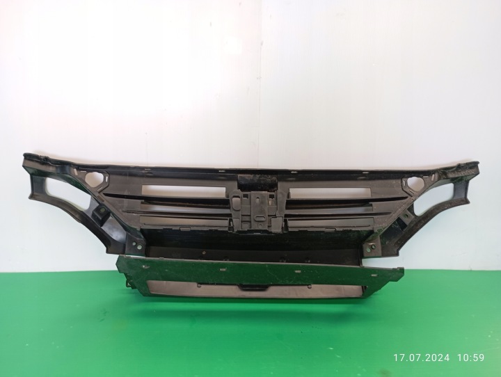 MILIEU PARE-CHOCS AVANT IVECO DAILY 21-23 105802315882
