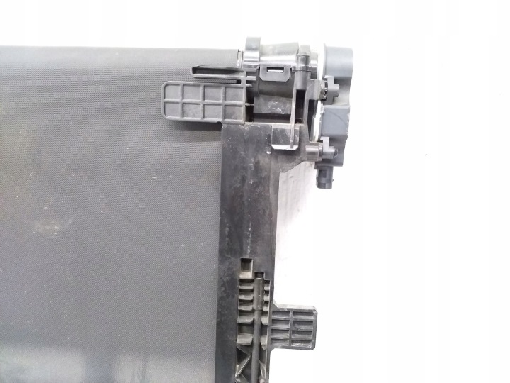 VOLKSWAGEN ID.3 2023 RADIATEUR MOTEUR ÉLECTRIQUE VOITURES