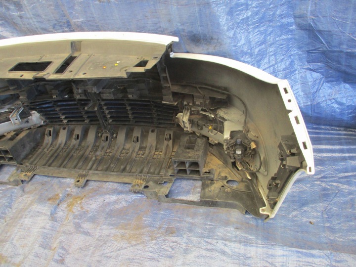 PARE-CHOCS AVANT AVANT RENAULT SCENIC III LIFT LED COULEUR DV369