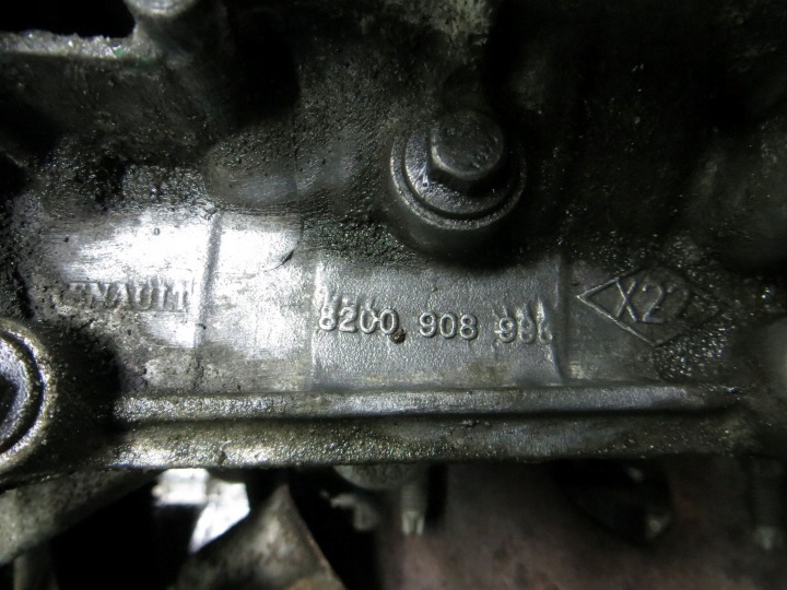 TRAFIC VIVARO II 2.0D MOTEUR JEU M9R630 0445110634 10-