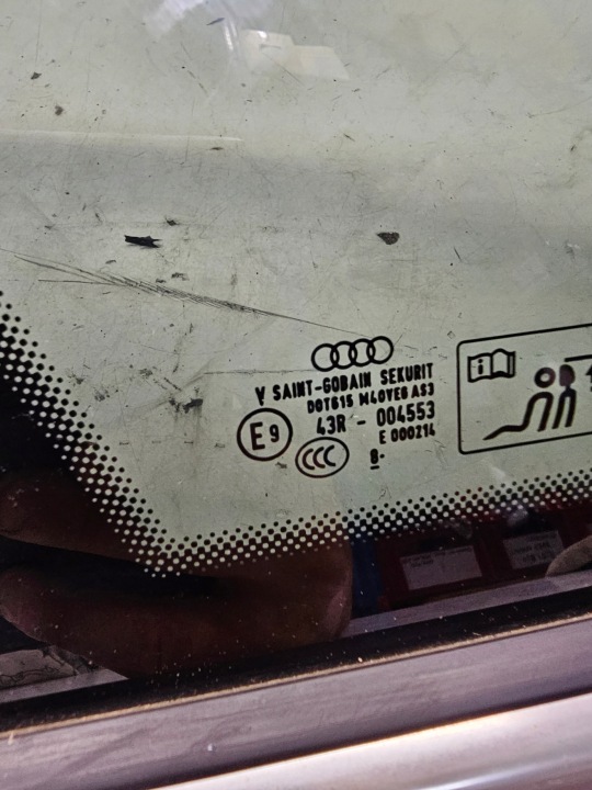 VITRE CARROSSERIE GAUCHE ARRIÈRE AUDI Q5 FY 2018R 80A845297J