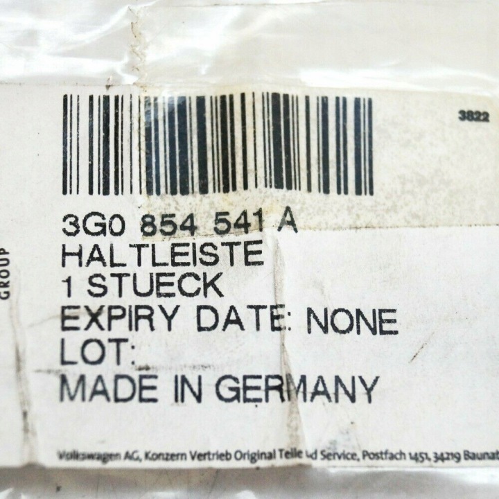 VOLKSWAGEN PASSAT 3G B8 AVANT LEFT RETAINING STRIP 3G0854541A 2017