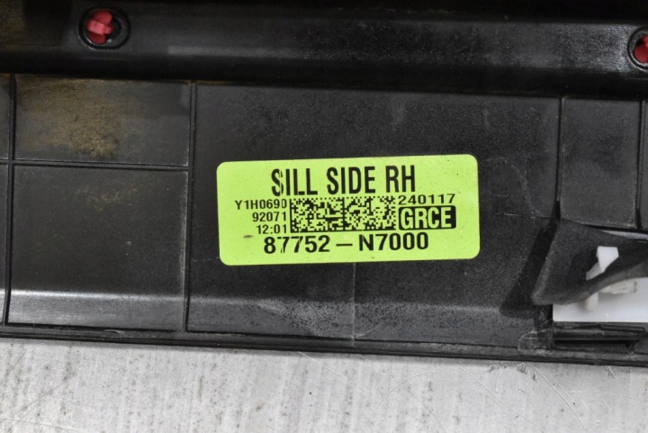 REVÊTEMENT SEUIL DROITE NOIRE 87752-N7000 HYUNDAI TUCSON 4 IV 20-24