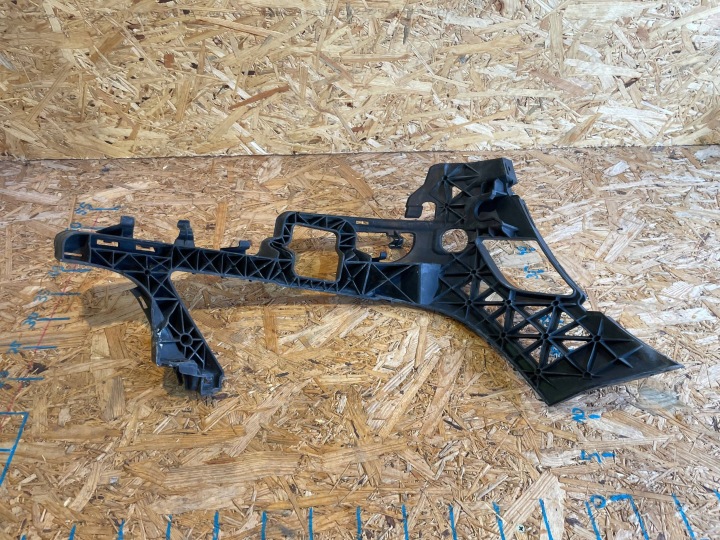 MERCEDES C CLASSE W204 07-11 GLISSIÈRE POIGNÉE FIXATION PARE-CHOCS GAUCHE AVANT