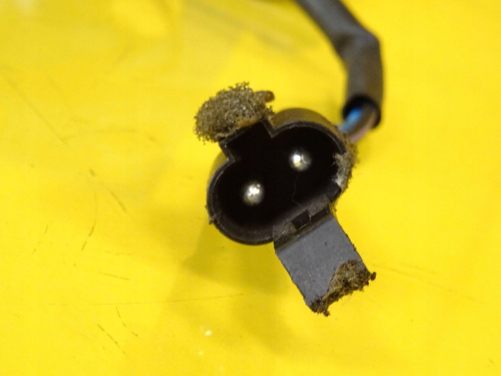 PETIT MOTEUR ESSUIE-GLACES ARRIÈRE ARRIÈRE OPEL CORSA B 90386268 NR215