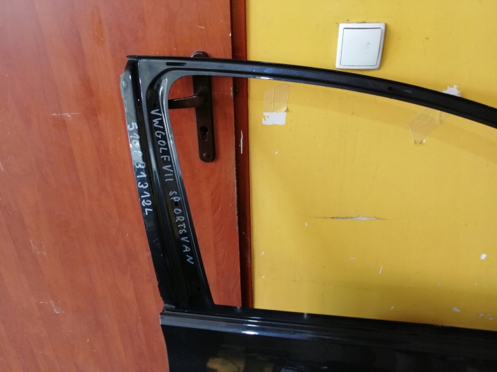 VW SPORTSVAN PORTES AVANT DROIT