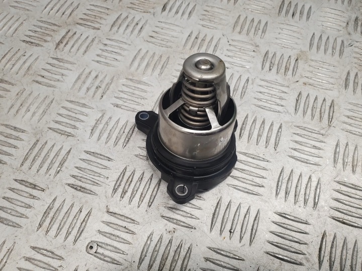 AUDI Q7 4M 06M121115K THERMOSTATS
