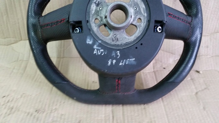 AUDI A3 8P LIFT 08- VOLANT CUIR MULTIFONCTION