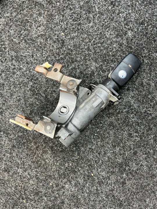 VW PASSAT B5 1.9 TDI KIT DE DÉMARRAGE 038906019BK