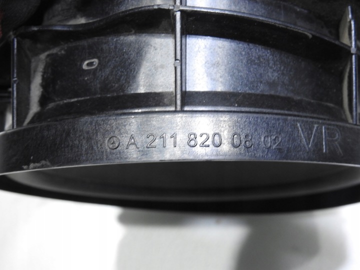 HAUT-PARLEUR DROIT AVANT MERCEDES W211 A2118200802