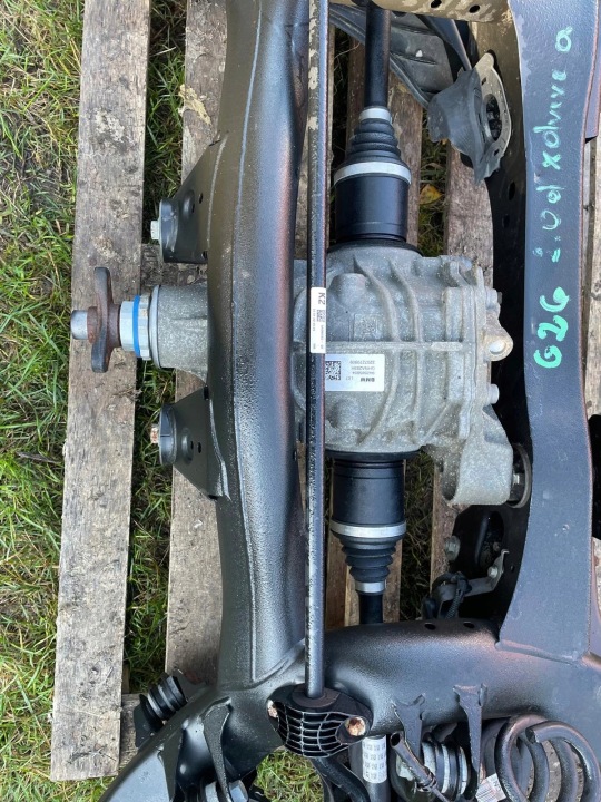 SUSPENSION ARRIÈRE ARRIÈRE COMPLET BMW 4 G26 POUTRE BRAS DE SUSPENSION PONT 9425858