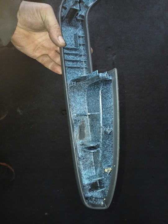 ACCOUDOIR PORTES GAUCHE AVANT AVANT AUDI A3 8P 5D 8P4867173