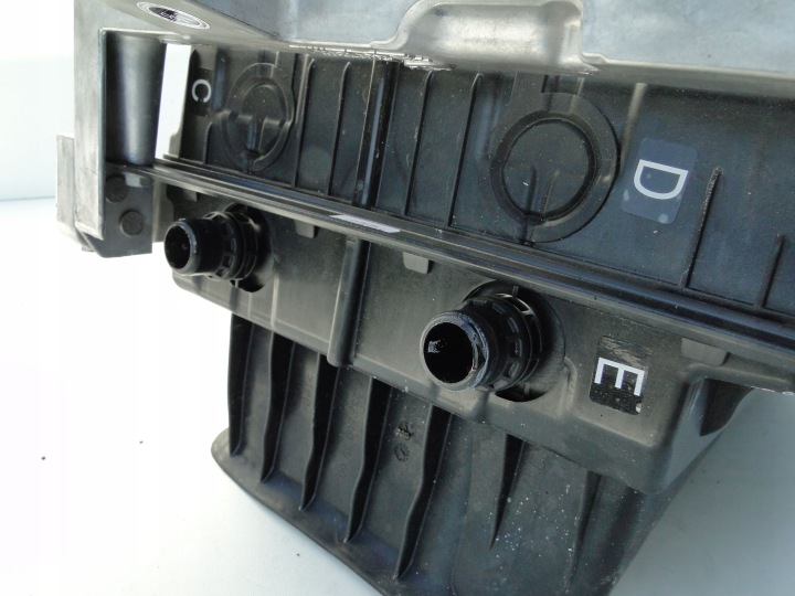 MERCEDES RADIATEUR EAU DANS PASSAGE DE ROUE GAUCHE SL 232 AMG GT 192 A0995005800