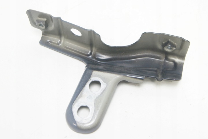 VW GOLF 8 FIXATION GARDE-BOUE 5H0821430 5H0821429