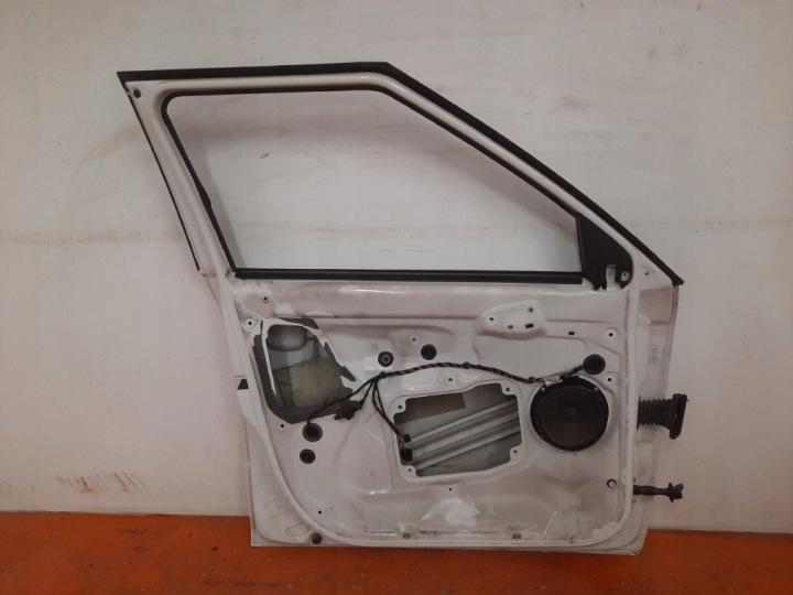SKODA FABIA II LIFT HAYON 10-14 PORTES AVANT GAUCHE 1026