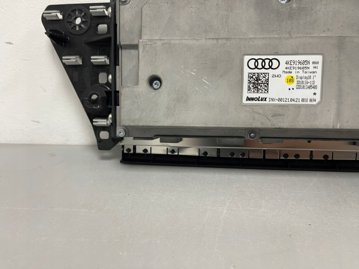 AUDI Q8 E-TRON MONITEUR MONITEUR ÉCRAN 4KE919605N