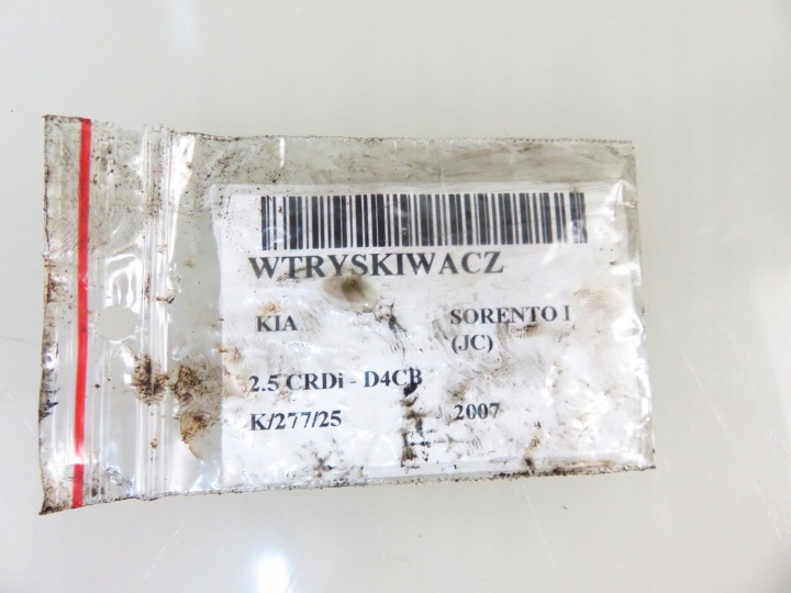 INJECTEUR KIA SORENTO I (JC) 2.5 CRDI 0445110275