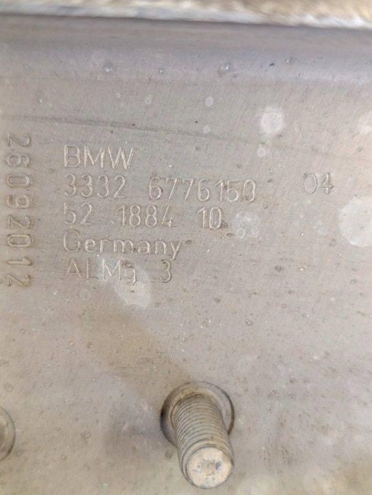 BMW 5 F10 F11 2013 AVEC ARRIÈRE AUTRE PIÈCE SUSPENSIONS ARRIÈRE