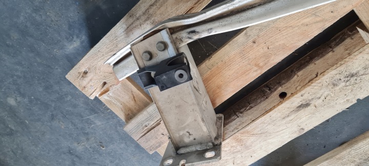 SQ5 8R Q5 LIFT POUTRE PARE-CHOCS AVANT ZONES 8R0807113A 8R0807133A 8R0807134A