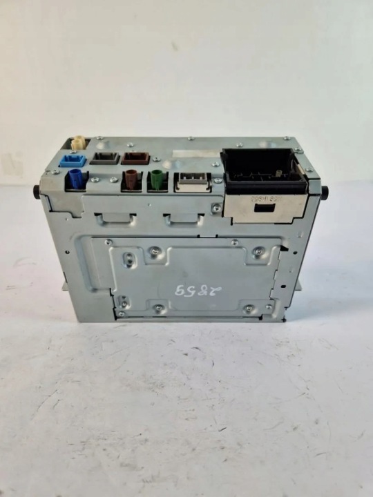 RADIO SANS NAVIGATION VOLVO V40 ESTATE (VW) 31667135AA 2.0L DIESEL 85KW 2017