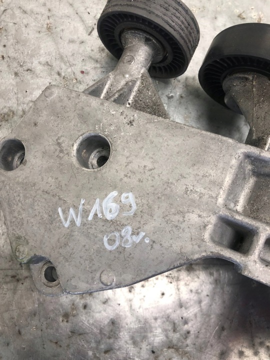 GALET TENDEUR COURROIE MERCEDES W169 LIFT 950178