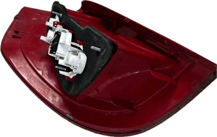 MERCEDES A CLASSE W169 LIFT 08-12R PHARE DROITE ARRIÈRE ARRIÈRE DOUILLE D'AMPOULE