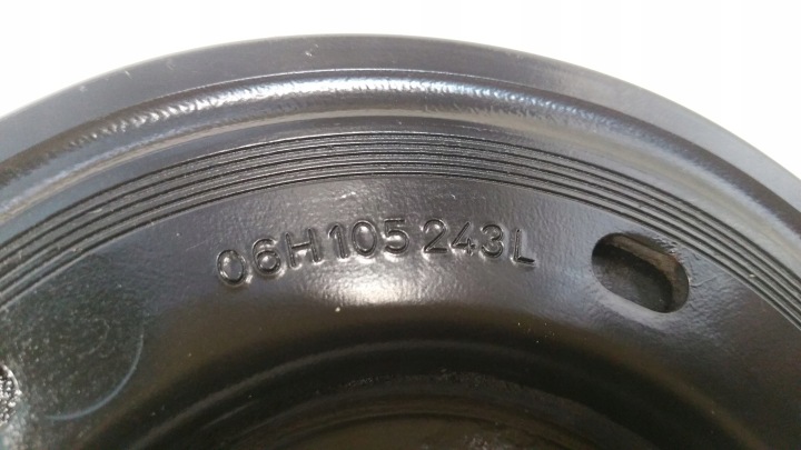 KOLO POULIE 06H105243L AUDI A4 B8