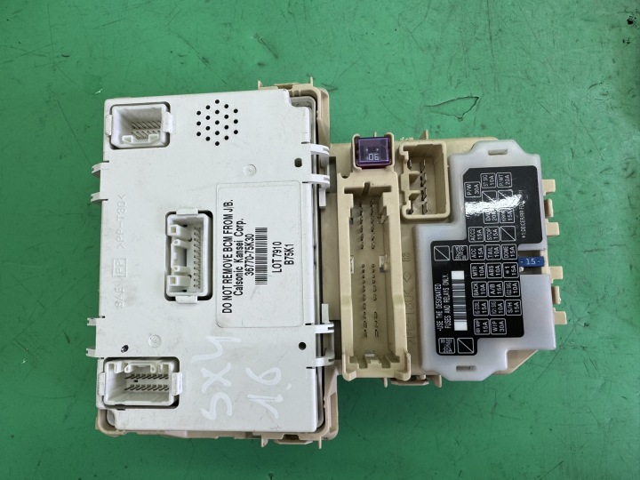 ORDINATEUR KIT DE DÉMARRAGE IMMO DÉMARREUR 33910-75KC SUZUKI SX4 1.6B 16V 06-