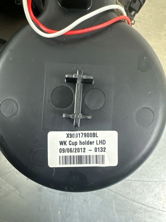 X90017900BL POIGNÉE SUR GODET DANS DESCE INSTRUMENTATION JEEP GRAND CHEROKEE 2013