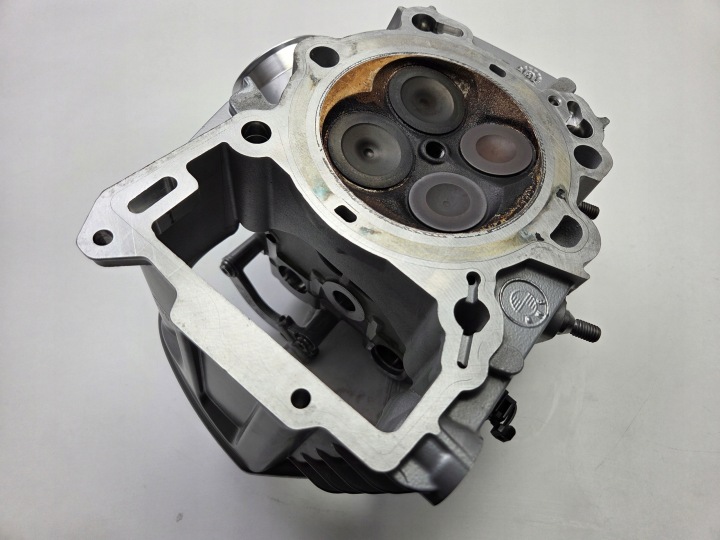 BMW R 1250 CULASSE GAUCHE 8393769