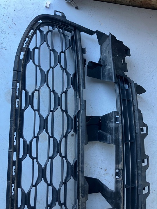 GRILLE CENTRALE PARE-CHOCS INFÉRIEURE C4 GRAND PICASSO II AA36427650 AVANT RESTYLAGE