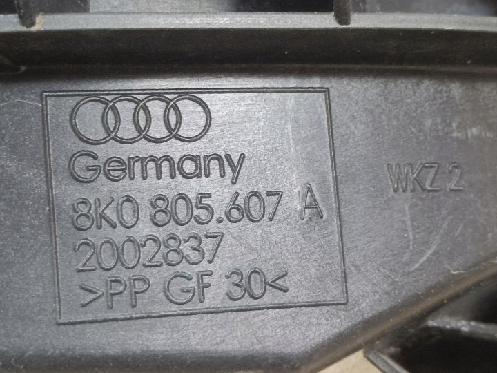 AUDI A4 S4 B8 08- GLISSIÈRE FIXATION PHARES GAUCHE AVANT 8K0805607A