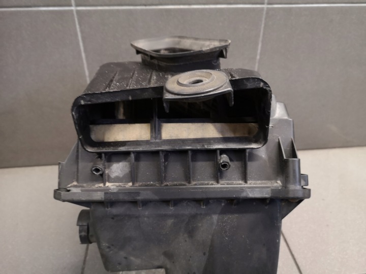 CARCASSES FILTRE AIR AUDI A4 B6 B7 8E0133835B