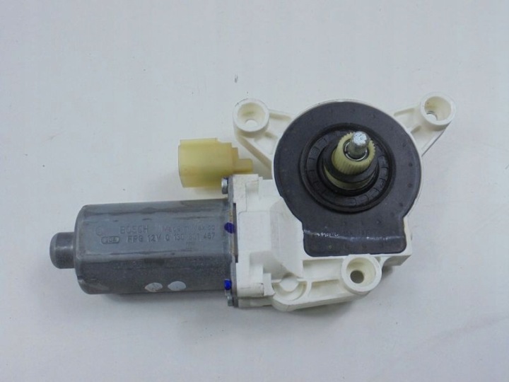 SEBRING JS PETIT MOTEUR VITRES AVANT DROIT 05155522AA