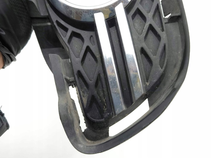 MERCEDES-BENZ C W204 2008 GAUCHE CÔTÉ GRILLE HALOGÈNE
