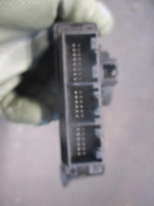 MODULE STATIONNEMENT FORD SMAX 06-10 7G9215T850AA