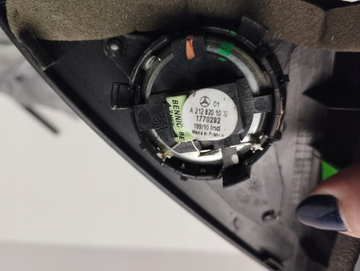 MERCEDES W212 HAUT-PARLEUR HARMAN KORDON A2128201002