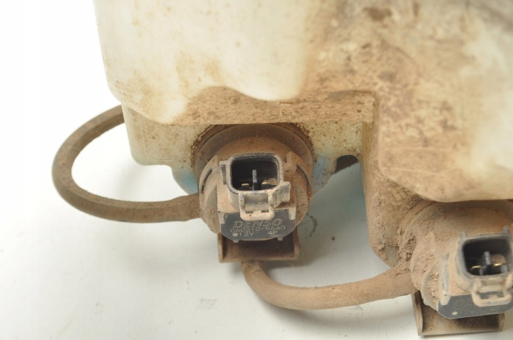 TOYOTA PRIUS III LIFT RÉSERVOIR LAVE-GLACES 060851-317 85330-71020