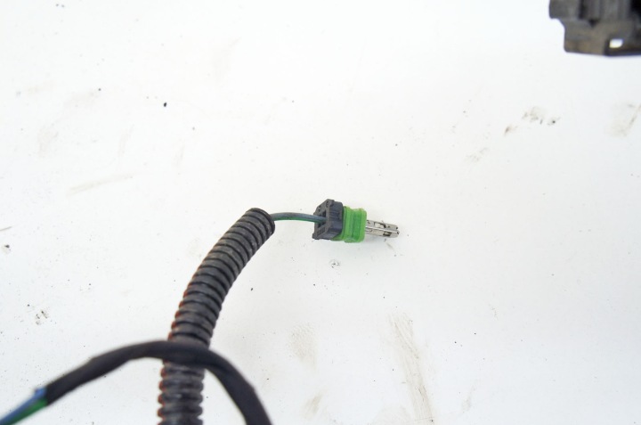 ST183 OPEL CORSA F 1.2I FAISCEAU DE CÂBLES MOTEUR 9841042280