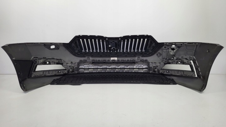 PARE-CHOCS AVANT AVANT SKODA OCTAVIA IV 5E3 20-