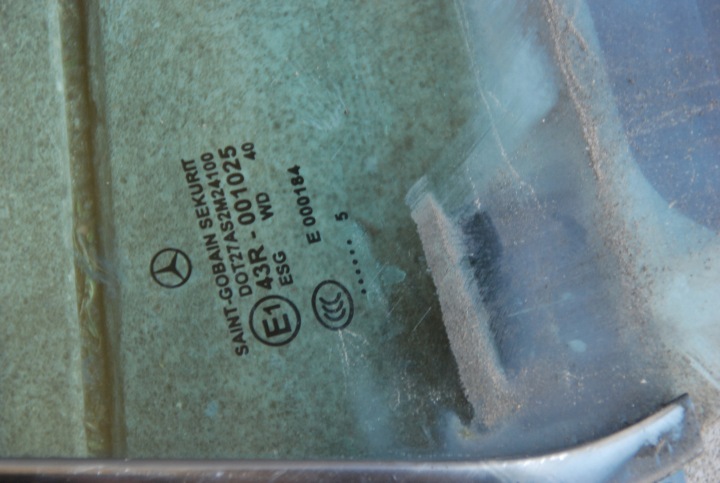 MERCEDES SL R230 W230 VITRE ARRIÈRE GAUCHE DROIT ARRIÈRE TRIANGLE 2005R.