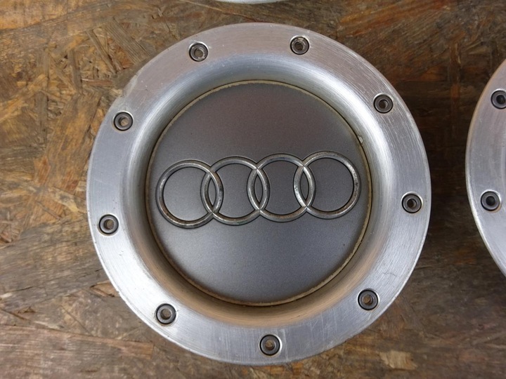 AUDI A3 S3 8L TT 8N A4 A6 C5 TAPACUBOS DISCOS JUEGO S-LINE OEM 8D0601165K 