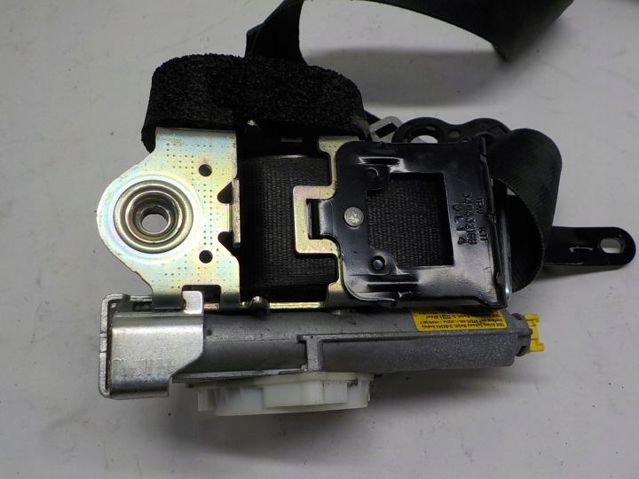 FORD FIESTA MK7 CEINTURE DE SÉCURITÉ TENDEUR DROIT AVANT 8V51-B61294-CR