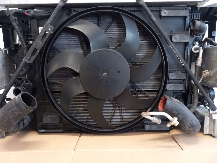 PANNEAU AVANT POUTRE RADIATEURS VOLVO S90 II V90 II 2.0 D4 D5 T4 T5 T6 DÉMONTAGE