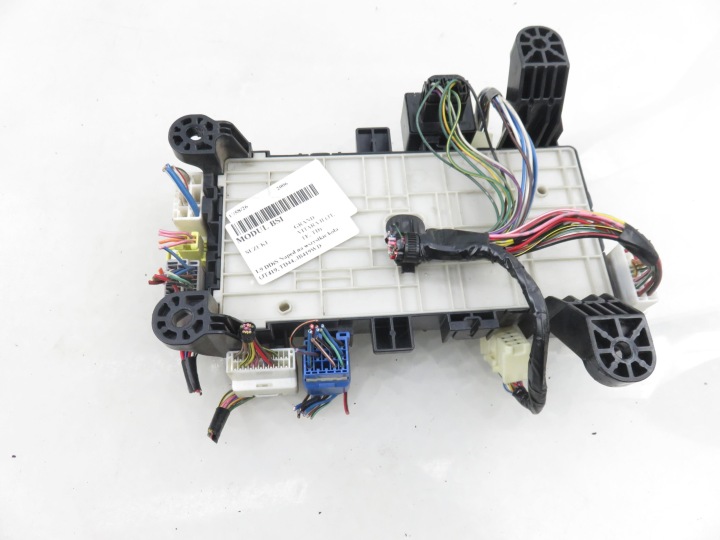 FUSIBLE SUZUKI GRAND VITARA II 1.9 DDIS JB419WD 3861084F21 0665005591