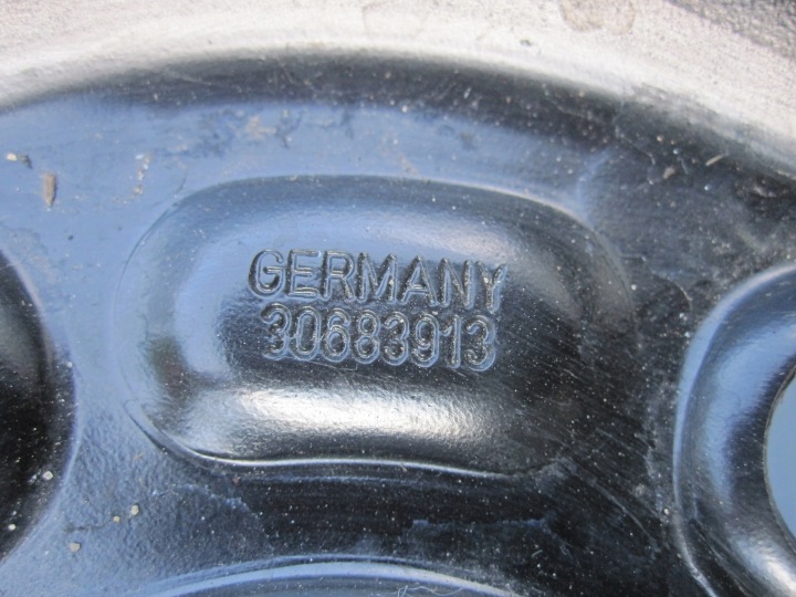 VOLVO S40 V50 KOLO RÉGLAGE 125/85/16 99M 5X108 ET25 30683913 2160823