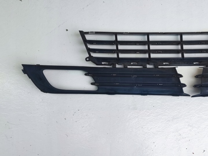 GRILLES PARE-CHOCS AVANT CENTRALE GAUCHE DROITE VOLVO V70 III 3 S80 II 2 31323995