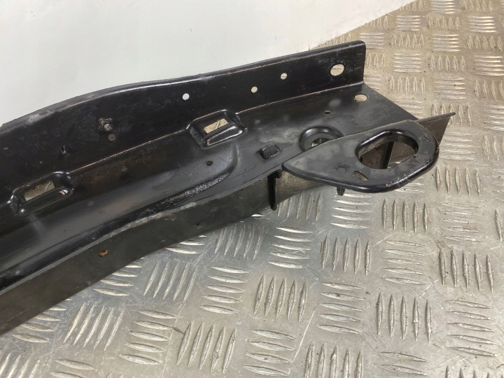 2015 JEEP GRAND CHEROKEE RENFORCEMENT SUPÉRIEUR P68190201AA