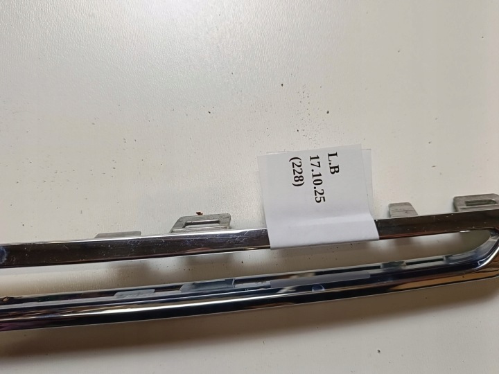 GAUCHE MOULURE CHROME CALANDRE MERCEDES GLE I W292 A2928880185